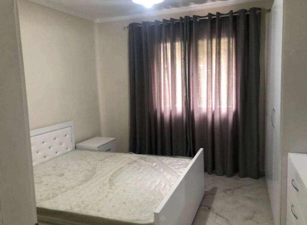 🏡 Jepet me Qera Super Apartament 1+1 tek Qsut,afer Xhamllikut