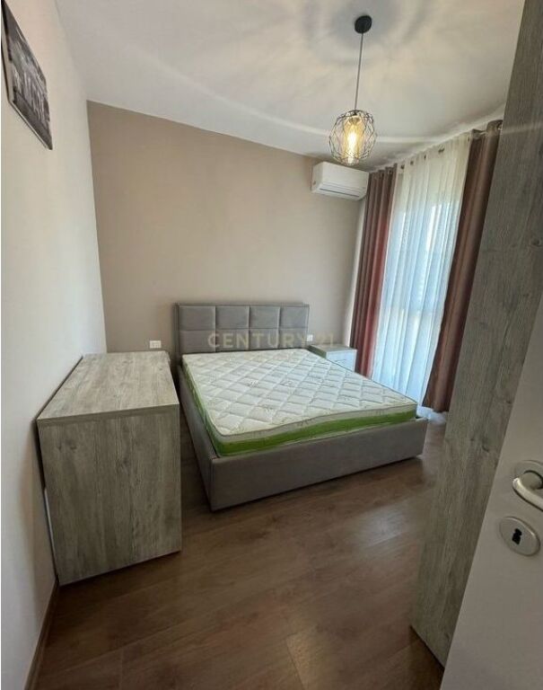 APARTAMENT ME QIRA 2+1+POST PARKIMI KODRA E DIELLI