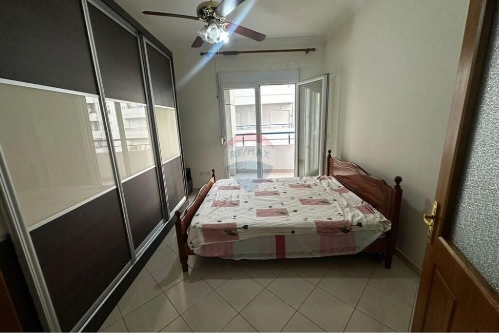 🏡 Appartamento 2+1+2 in Affitto – Liceo Ali Demi, Vlorë