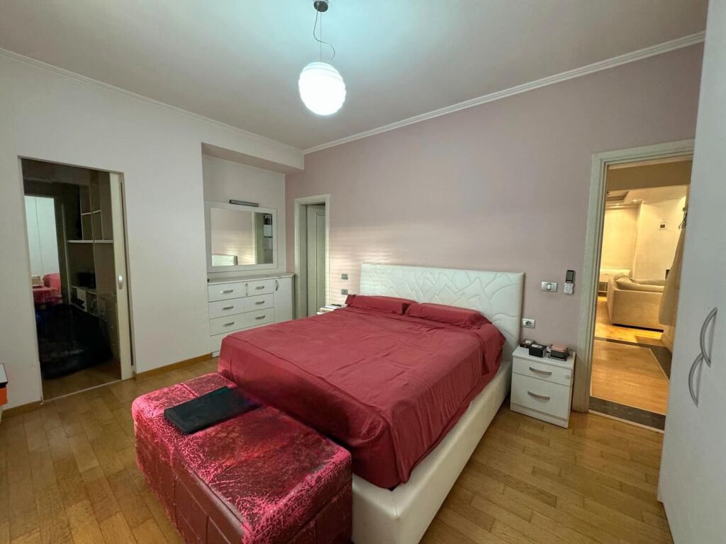 Myslym Shyri, prane Karburantit Kastrati, shesim super apartament 2+1+2 tualete