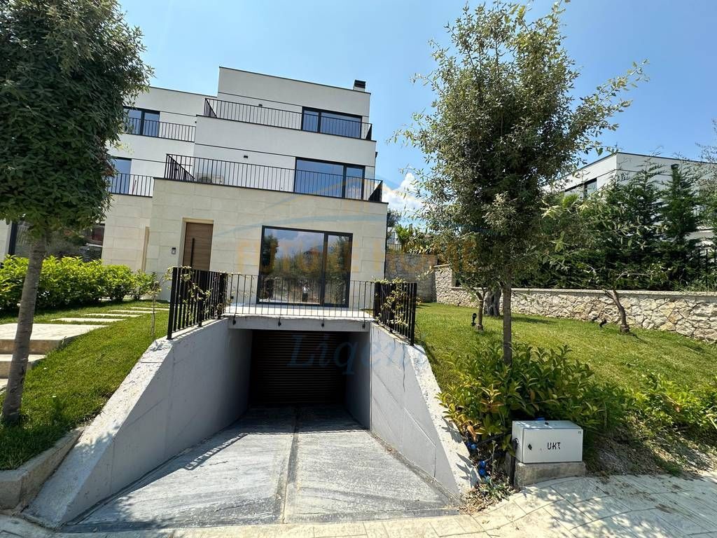 Villa for sale, Vilat Forest, Dry Lake Tirana