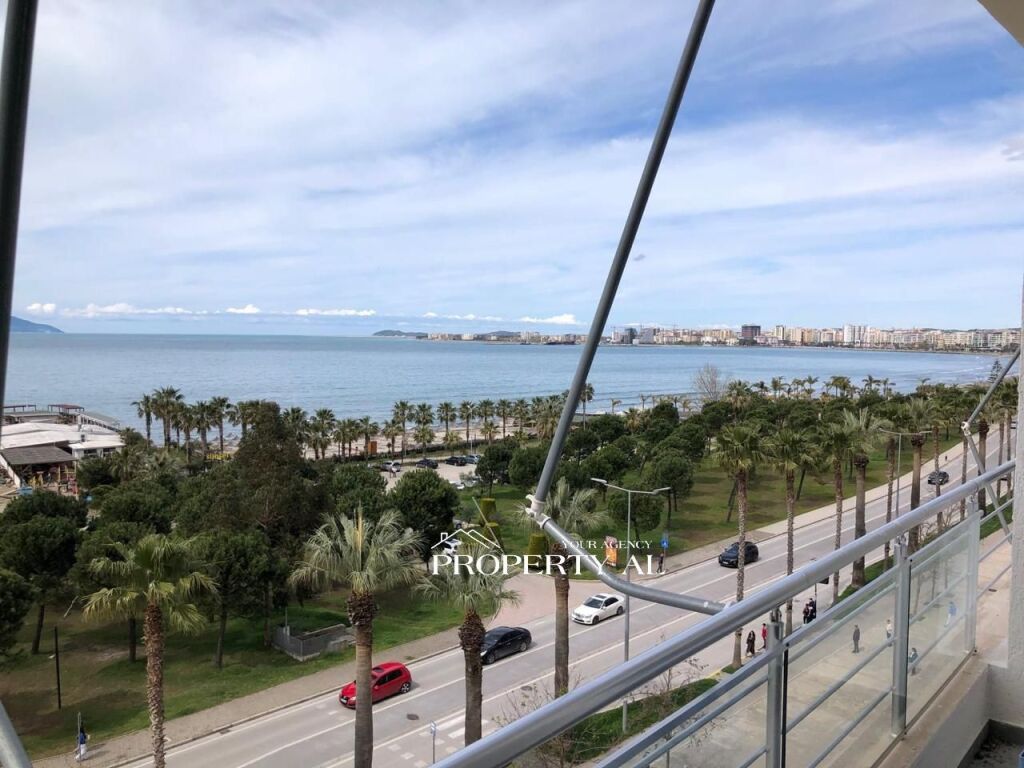 Appartamento in vendita in prima fila – Lungomare, Vlora | Vista mare frontale