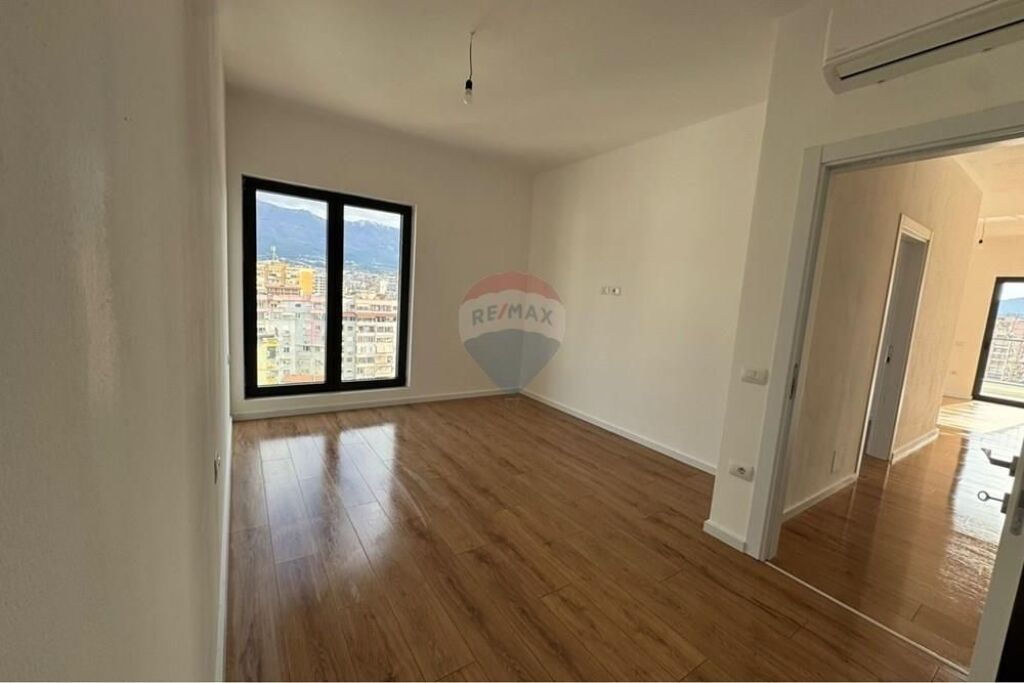 Office for rent on Barrikadave Street!
