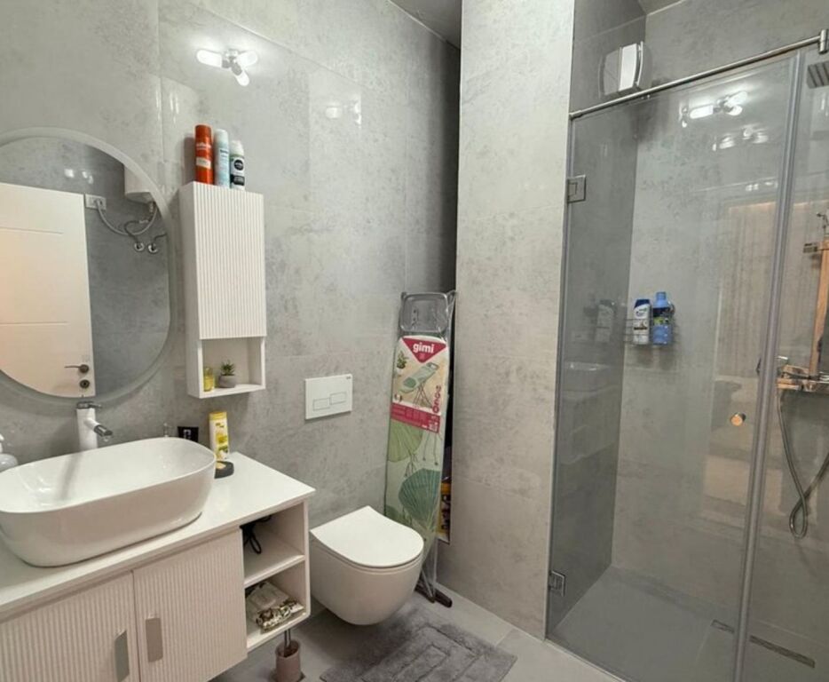 JEPET ME QERA APARTAMENT MODERN 2+1+2