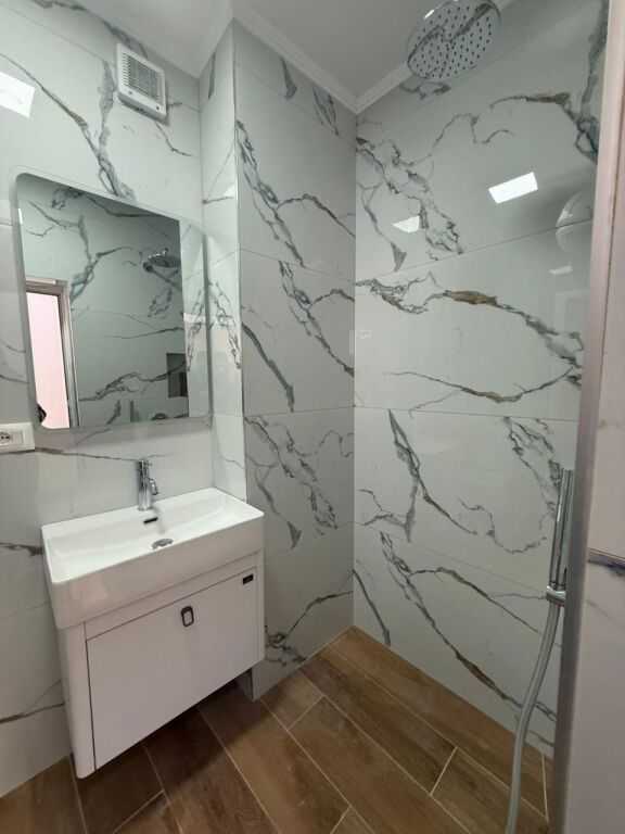 SHITET APARTAMENT 1+1 – SHKOLLA E KUQE