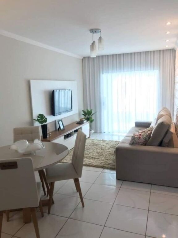 Jepet me qera apartament 1+1 tek Shkolla Bashkuar pallat i ri!