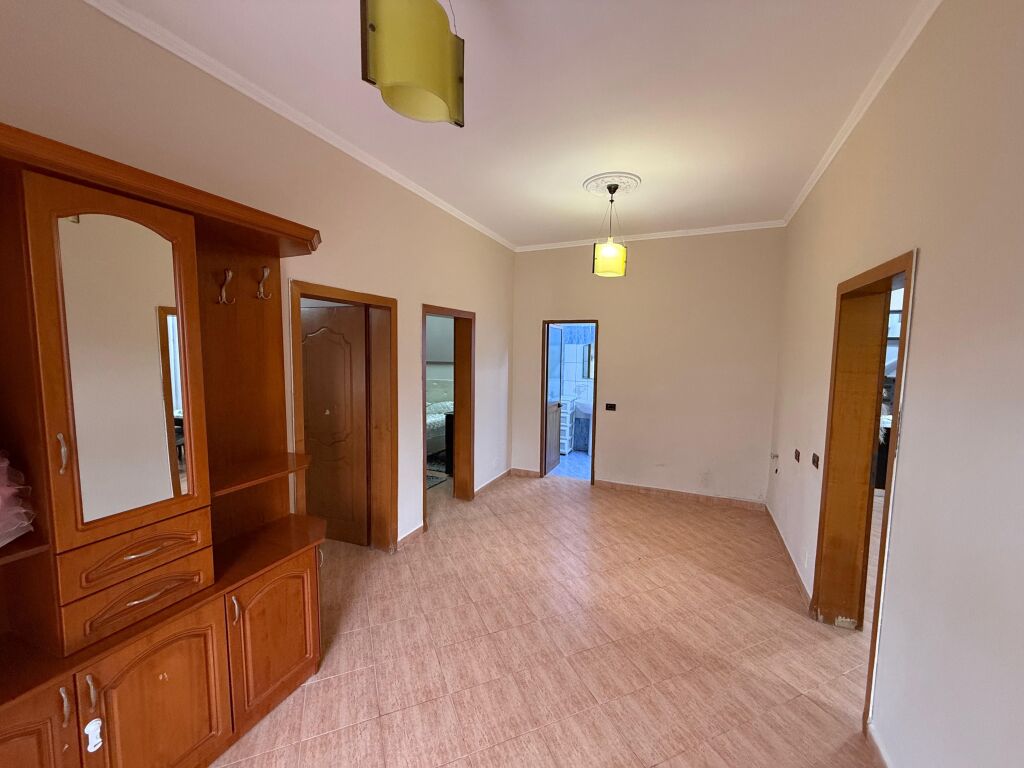 📣 RENT Apartment 2+1 With Parking 📍 Near Casa Italia ✨   🏠 Part of Villa 🪜 1st Floor  🛋️ Furnished With Modern Conditions   💶Price 40,000 Lek per Month