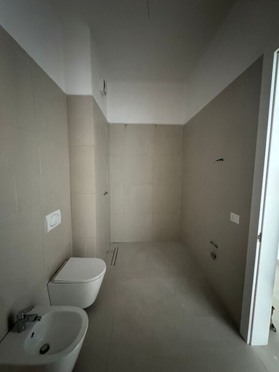 Apartament 2+1+2+depo me qera tek Kompleksi Delijorgji