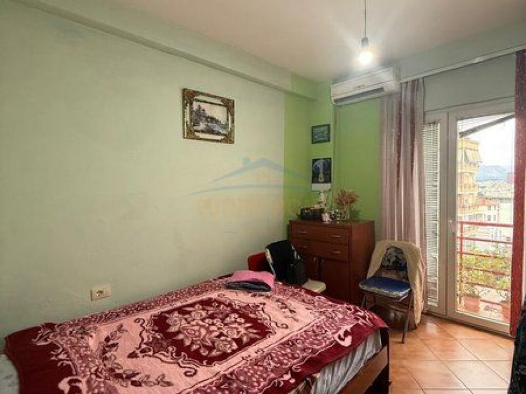 Shitet , Apartament 2+1, Kodra e Diellit , Tirane