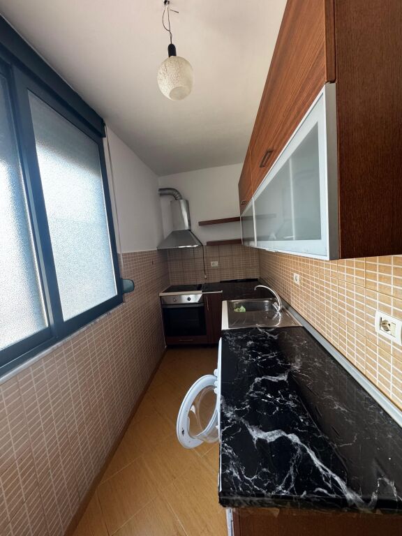 Apartament 1+1 me qera (QSUT)