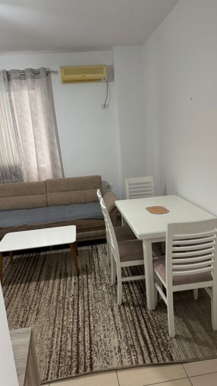 🔺Jepet me qera apartamenti 1+1 🔺