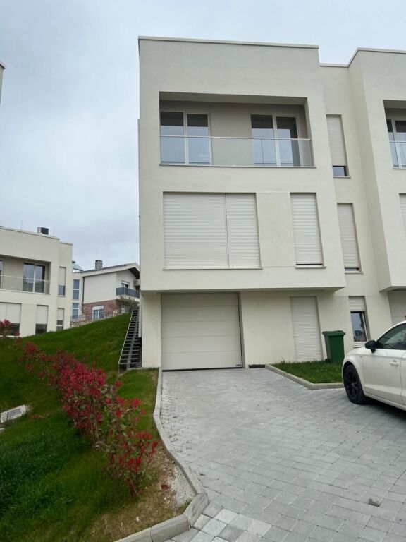 🏡 Jepet me Qira Vilë – Rezidenca ABA