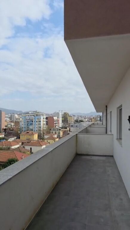 WE SELL APARTMENT 2+1+PARKING SPACE NEAR THE RED SCHOOL! 265,000 €