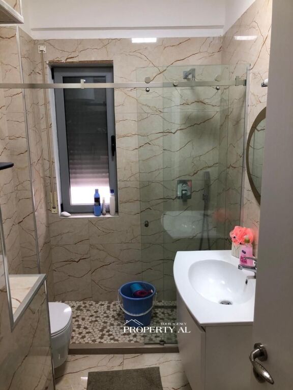 Appartamento in vendita in prima fila – Lungomare, Vlora | Vista mare frontale