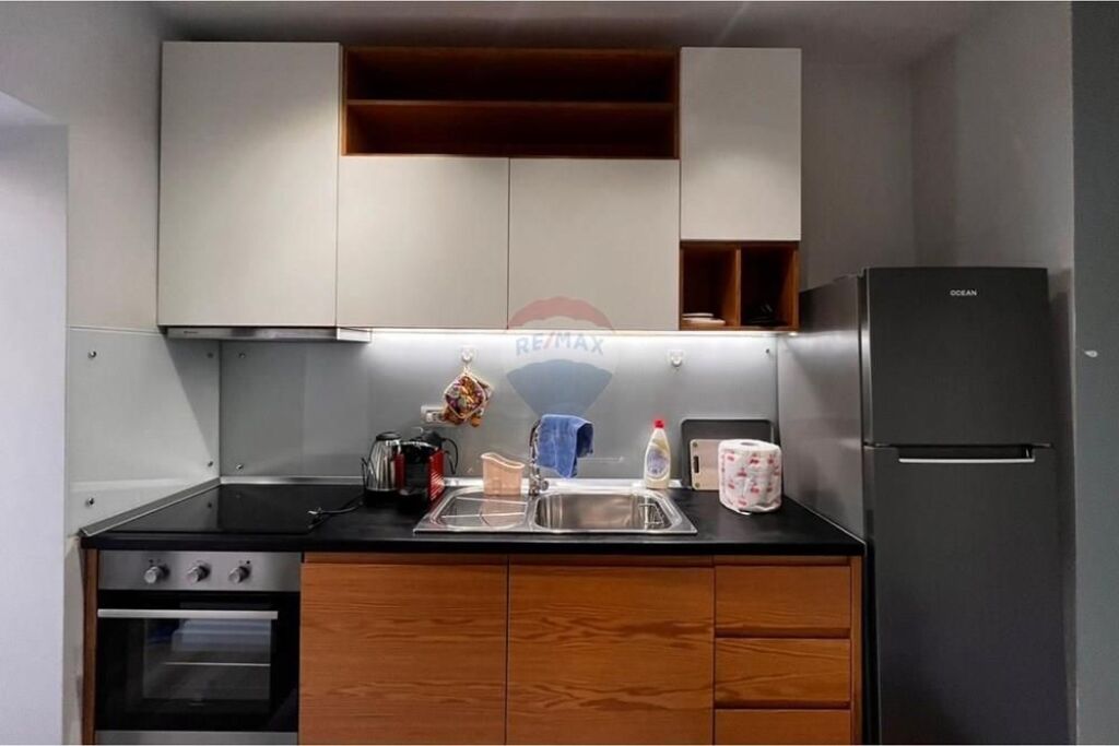 Apartament 1+1 me qira te Rruga e Kavajes!