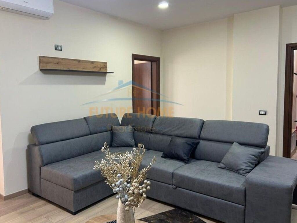 Qera, Apartament 1+1, Rruga e Kavajes,Tirane.
