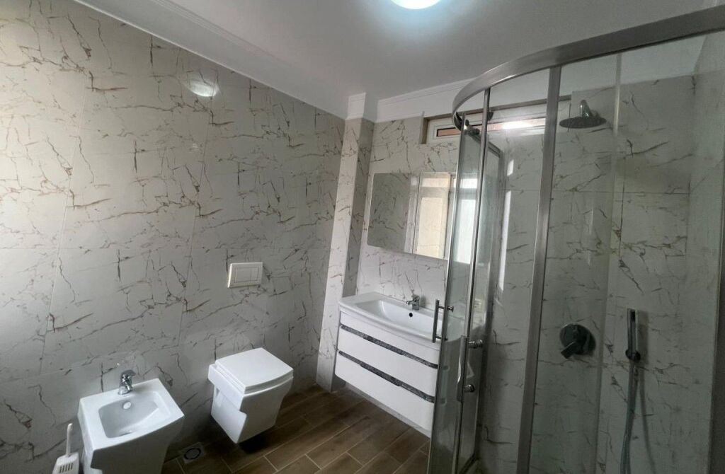 🏡 Appartamento 3+1+2 in Vendita – Porcelan, vicino a UET, Tirana