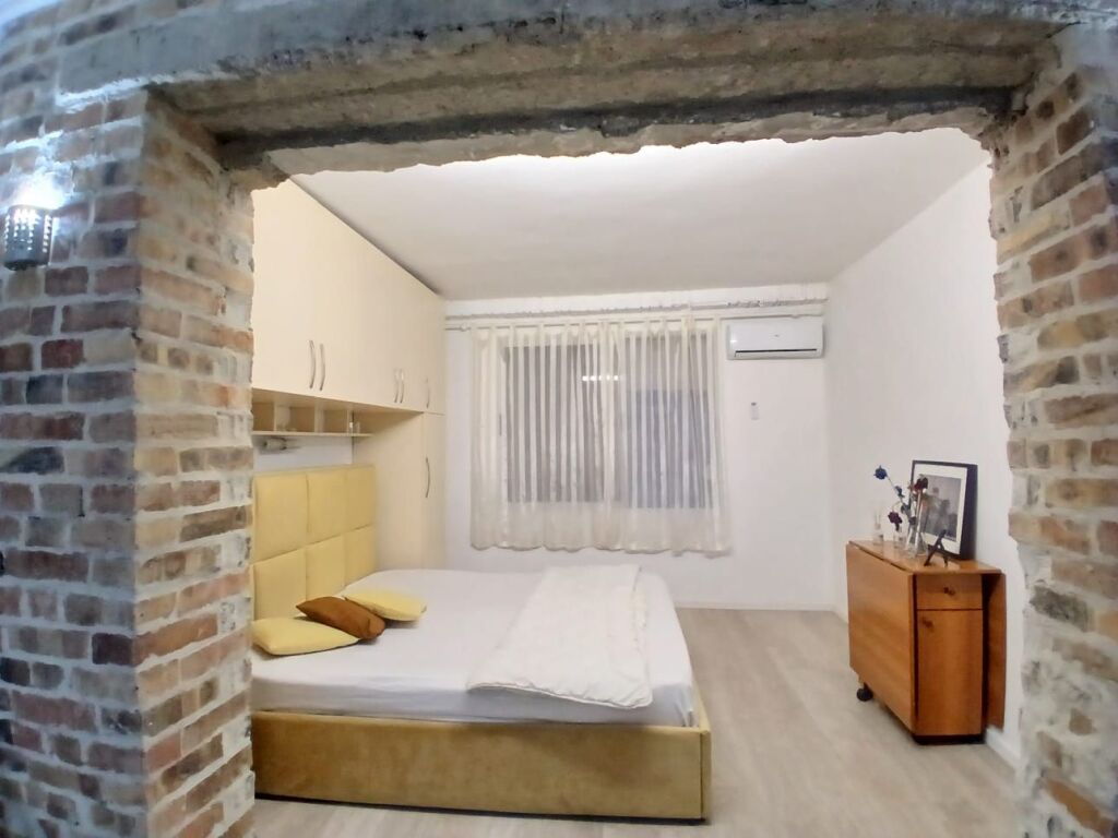 APARTMENT FOR RENT 1+1 DURRES STREET