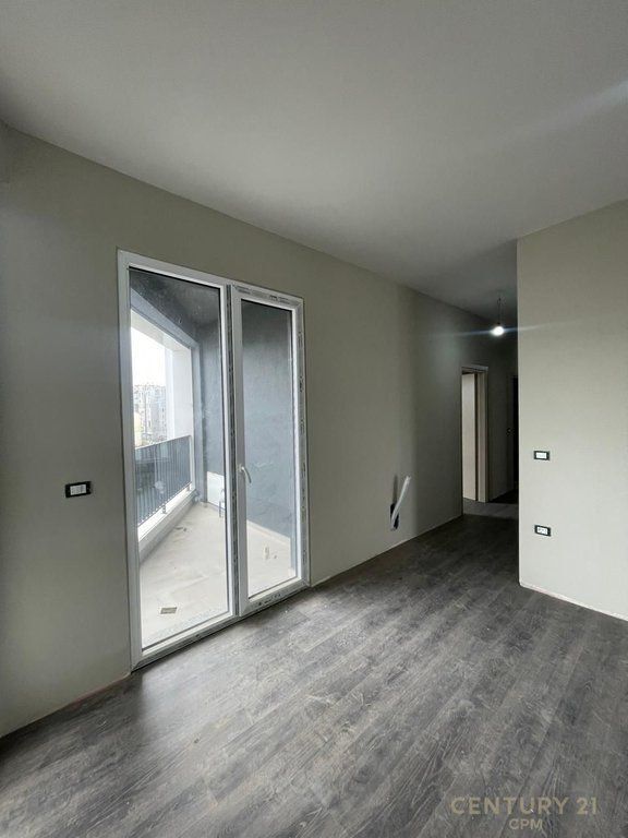 APARTMENT 3+1+2 FOR SALE NEAR THE PARIS COMMUNE, BEGA07