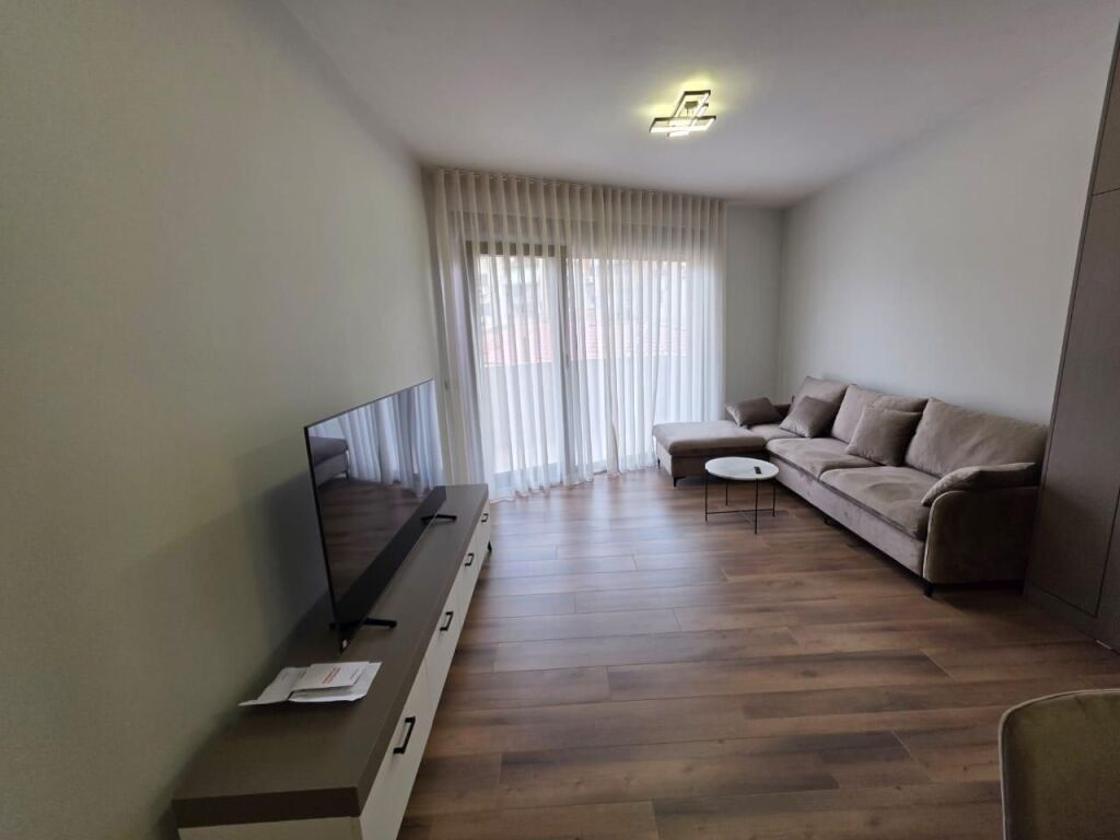 Shkolla e baletit Apartament me qera 2+1+2 +post parkimi