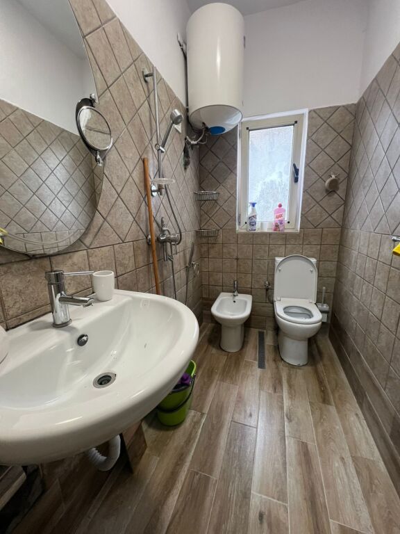 Apartament i konvertueshem ne 2+1 per Qera