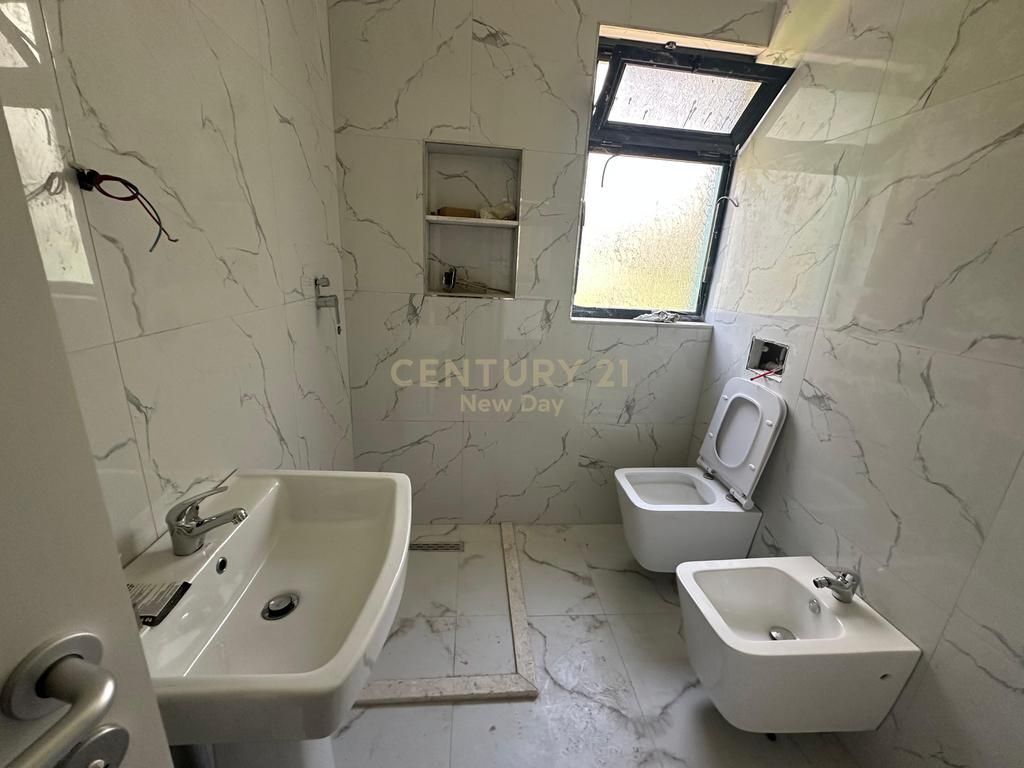 Appartamento 2+1 In Vendita a Golem, Durrës - 95000€ | 83 m² 95.000 € Superficie Totale  83m2