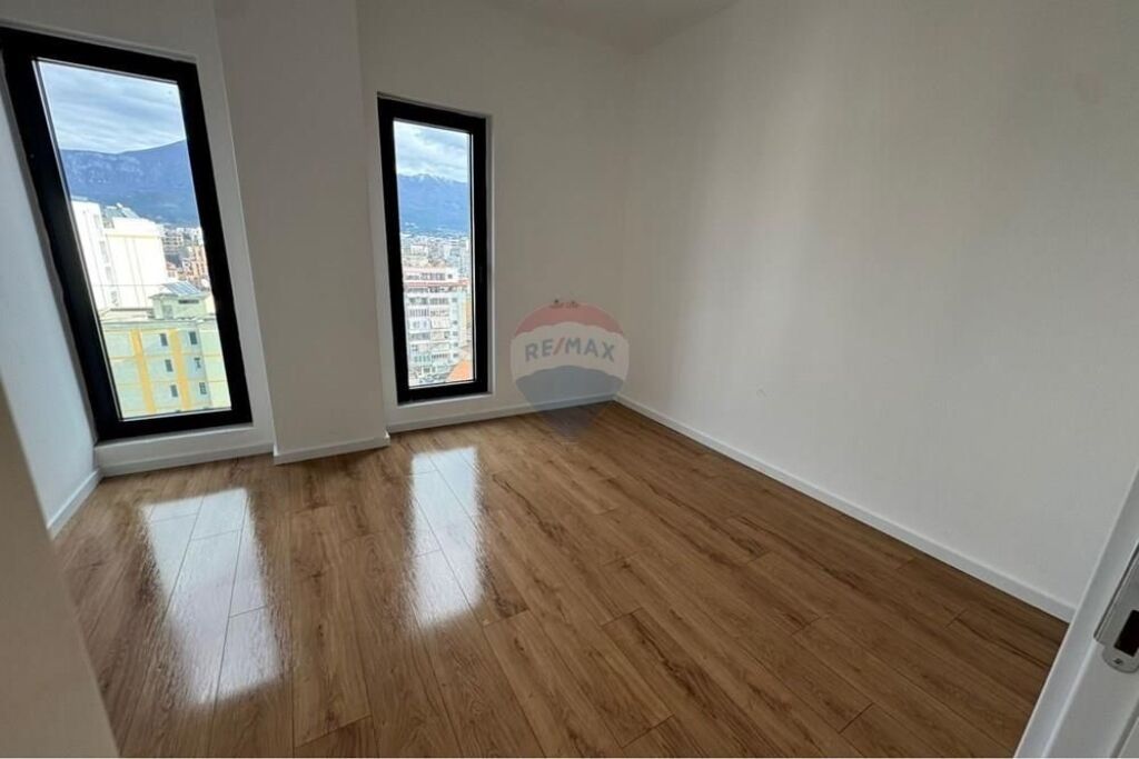 Office for rent on Barrikadave Street!