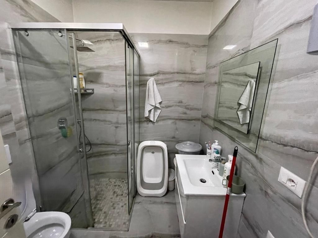 SHITET APARTAMENT 2+1 TE SHKOLLA E BASHKUAR