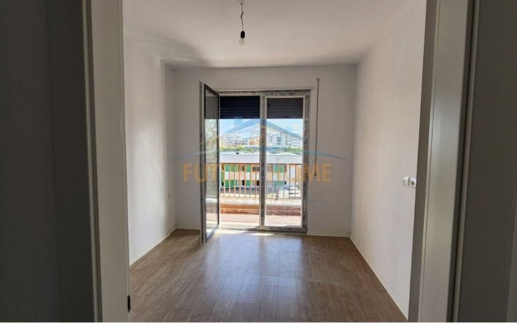 Apartment in Tirana, Njësia Bashkiake Nr. 2 - Pamja 4
