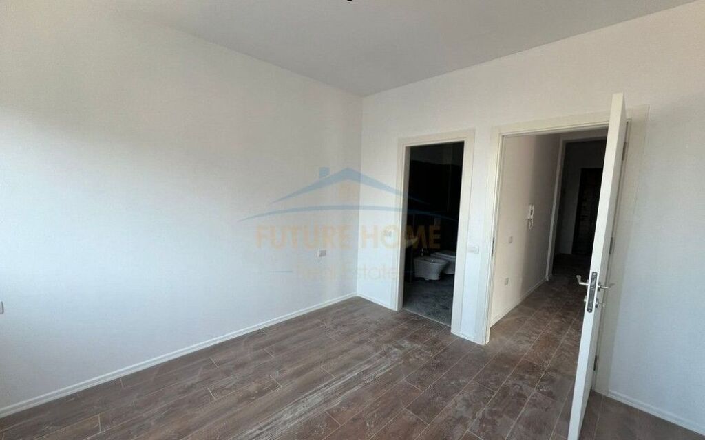 For sale, Apartment 2+1+2+ Parking Space, Sadik Petrela Street, ASL Complex 2