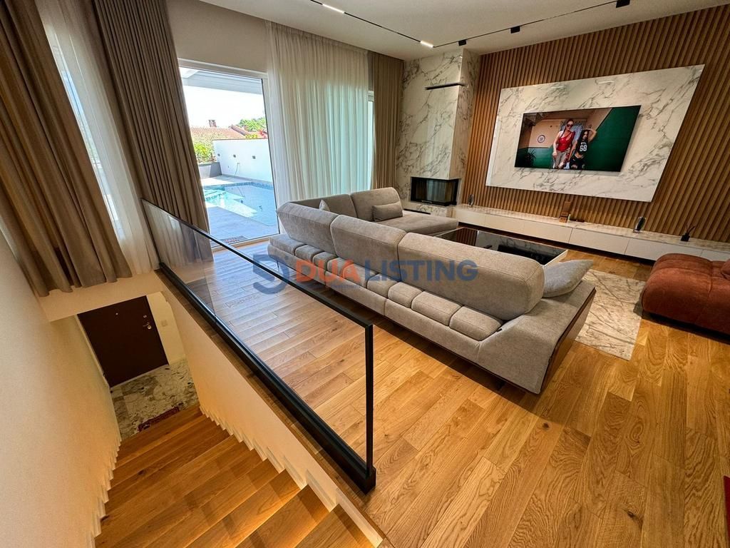 Villa for sale at Kodra e Diellit Residence 1!