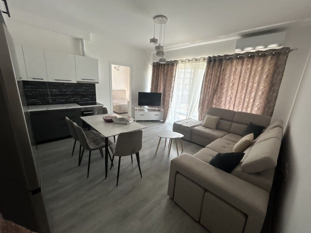 Appartamento In Affitto 2+1 Vicino 5 Maj (ID B2201361) Tirana.