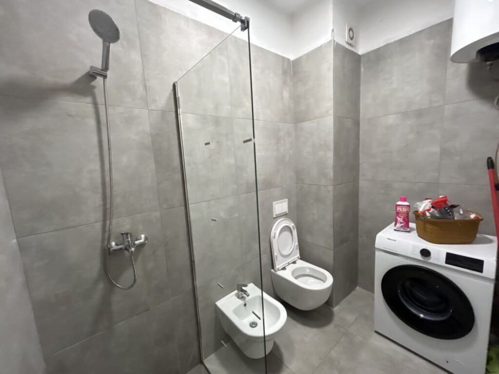 Appartamento In Affitto 2+1 Vicino 5 Maj (ID B2201361) Tirana.