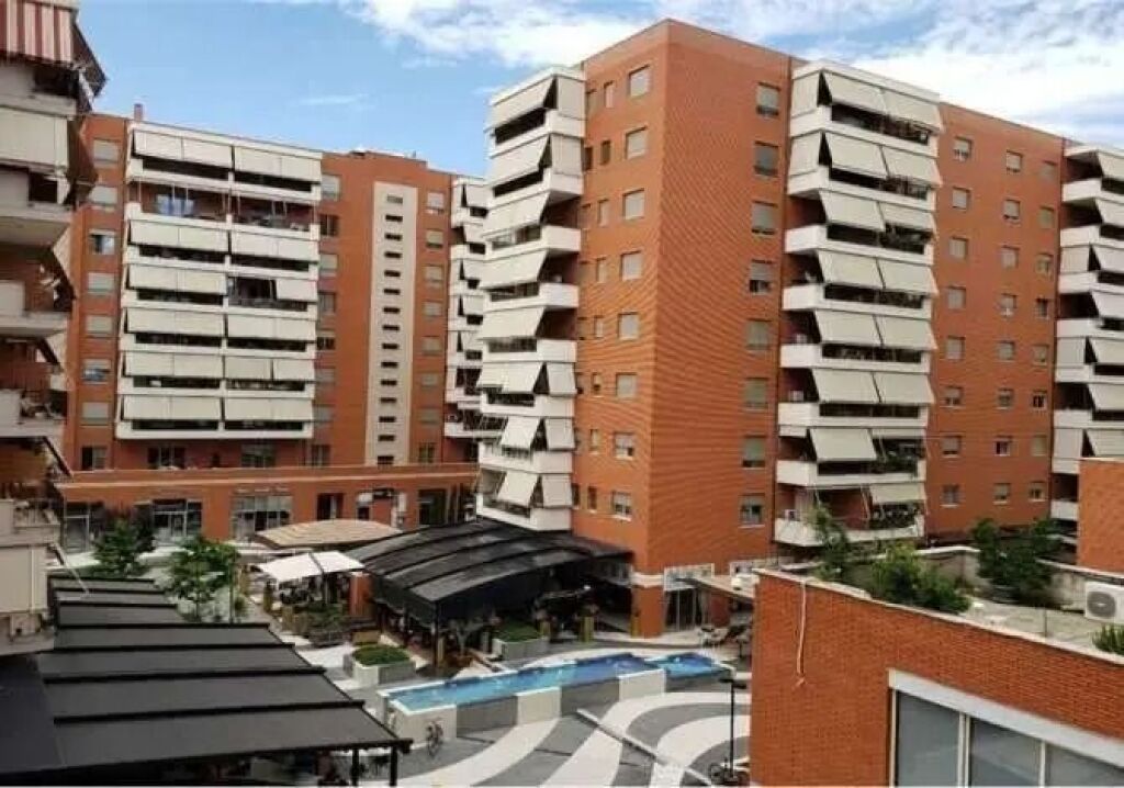 Shop for rent at Delijorgji Complex Rrg e Kavajes, Tirane