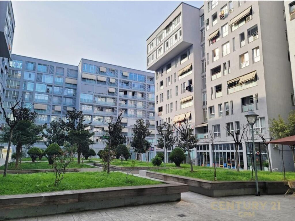 Appartamento 1+1 in affitto Comune di Parigi, Kika 2 600 € /Mese