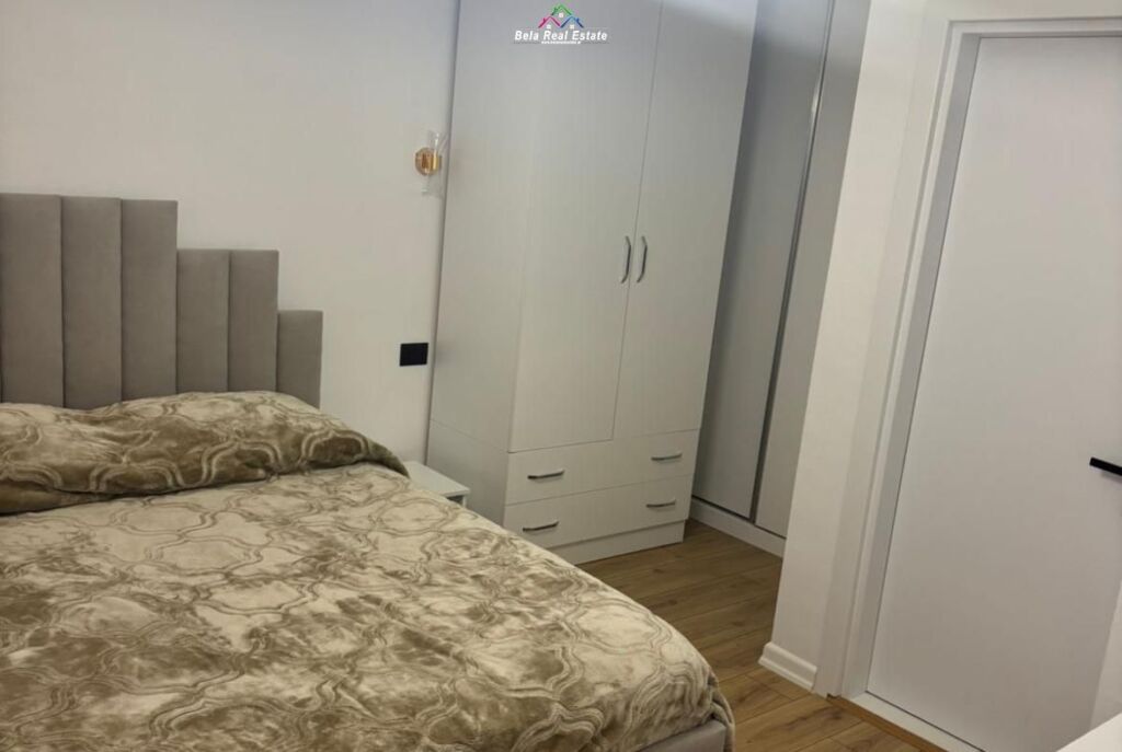 Apartament Me Qera 2+1+2 Tek 21 Dhjetori (ID B2201804) Tirane