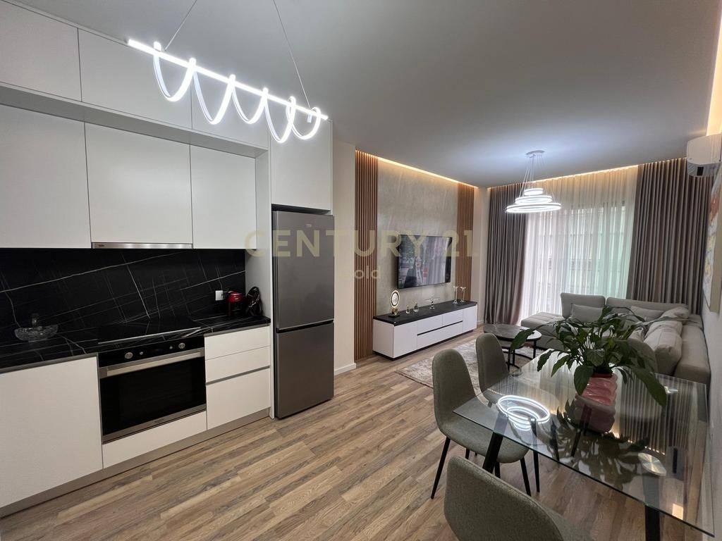 Japim me qira apartament 1+1 në Rrugën e Kosovarëve