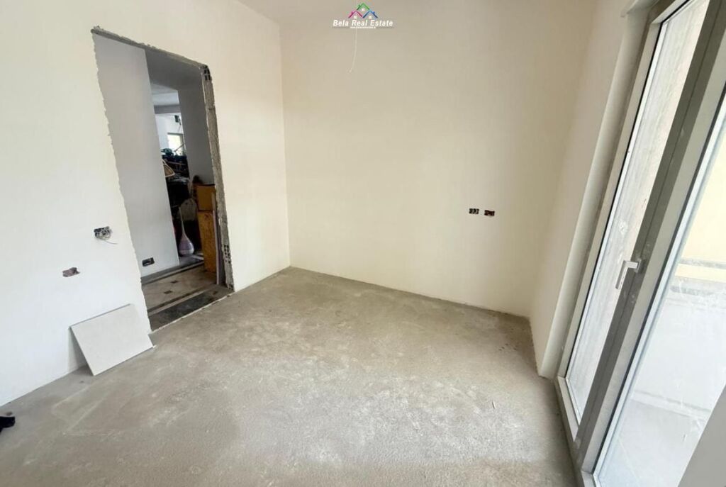 Office for rent 3+1 at Delijorgji Complex (ID BZ2904) Tirana