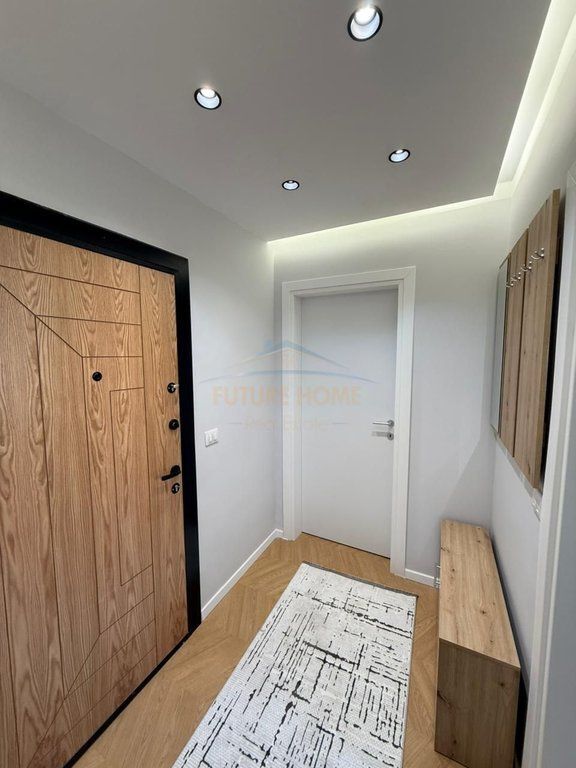 For sale, Apartment 1+1, Siri Kodra Street, Tirana