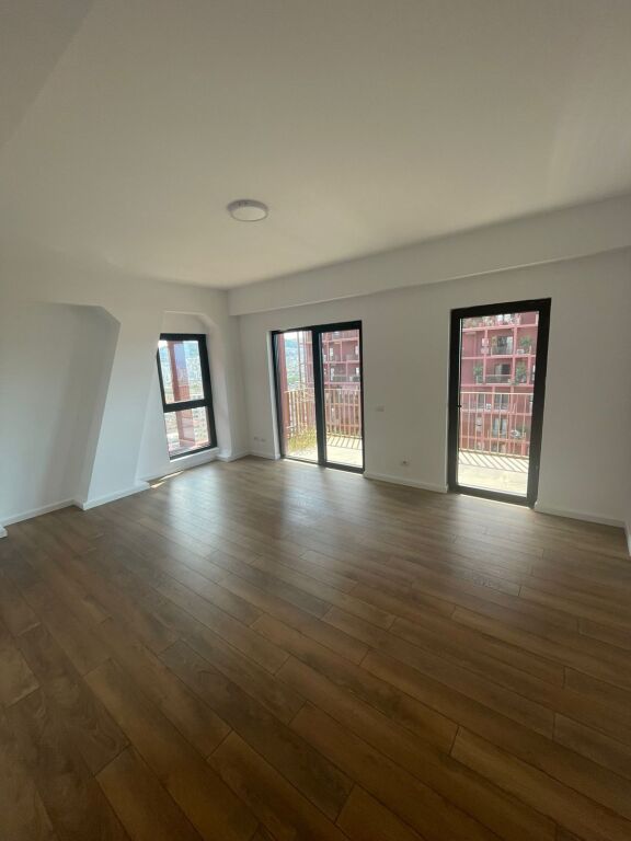 Garden Building, office space for rent 2+1+2 (150m2)