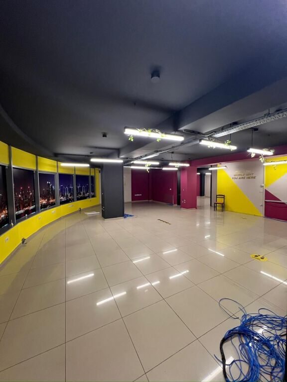 UFFICIO IN AFFITTO VIA E DDIBRES 250M2