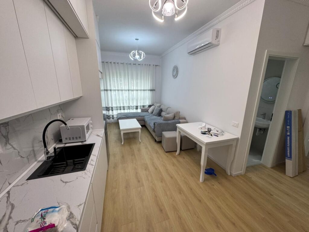 Apartment 1+1 for rent  Address: Ali Demi Kadiu Complex  5th Floor  Furnished Price: 40000 leke