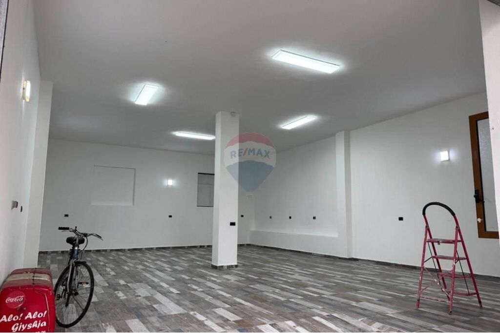 Warehouse/Storage - For Rent - Kodra e Priftit, Tirana