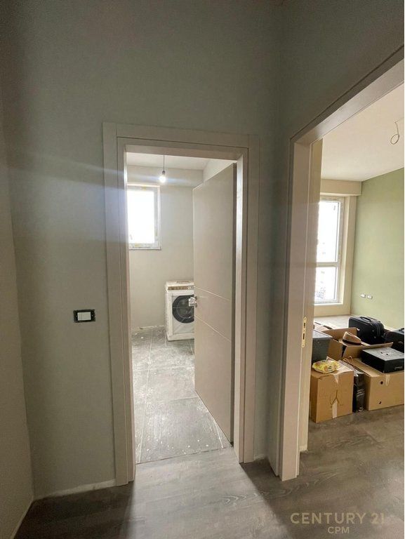 SHITET APARTAMENT 3+1+2 TEK KOMUNA E PARISIT, BEGA07