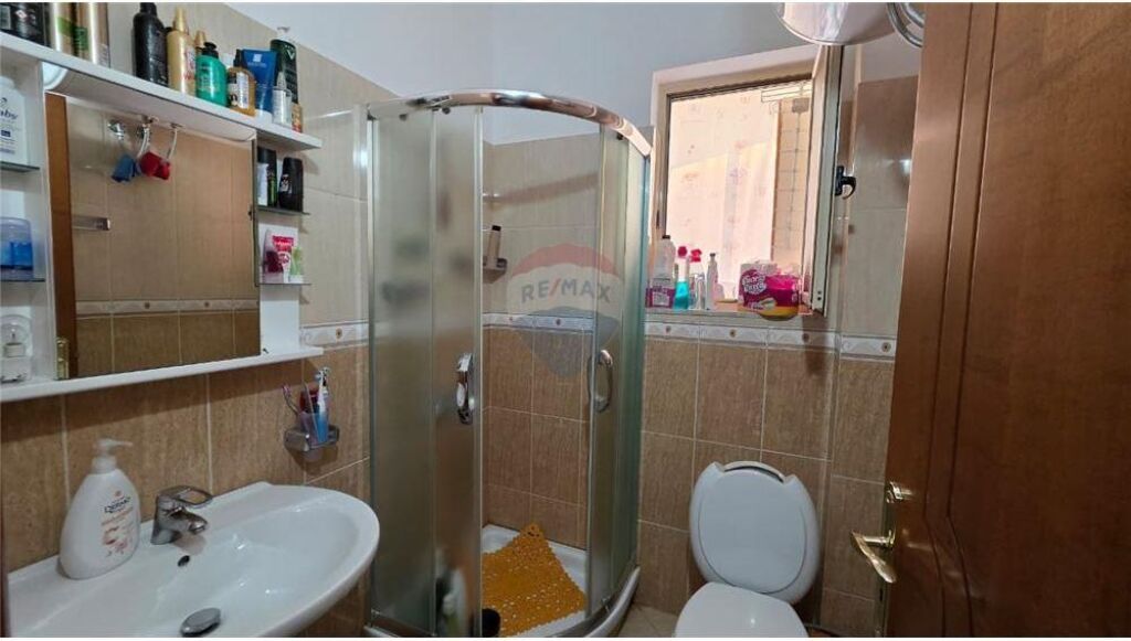 🏡 Apartament 2+1 për Shitje – Vlorë (pranë Kishës Ortodokse)  