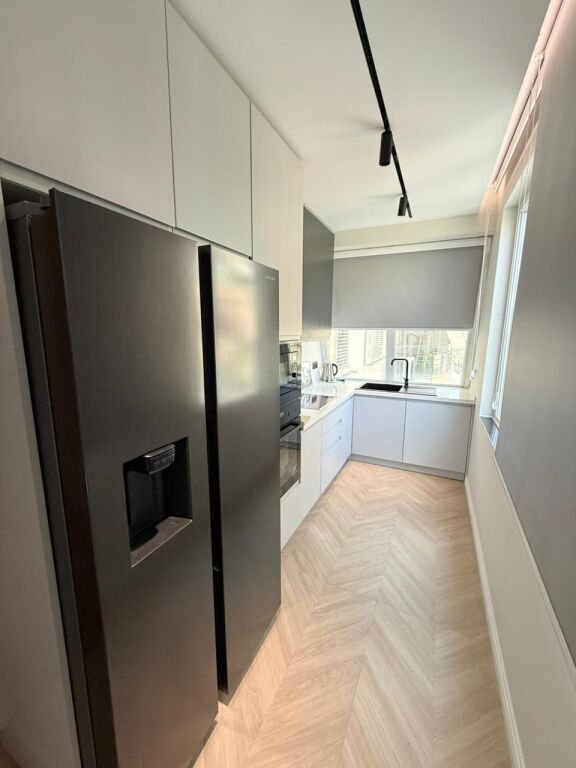 🏠Jepet Apartament Luksoz 2+1 me Qira te Liqeni i Tiranës!