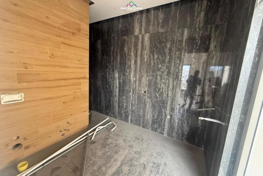 Office for rent 3+1 at Delijorgji Complex (ID BZ2904) Tirana