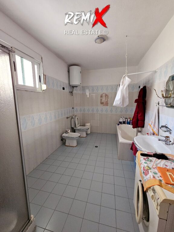 FOR RENT 2ND FLOOR OF A VILLA NEAR SKËNDERBEU CANTEEN, DURRËS