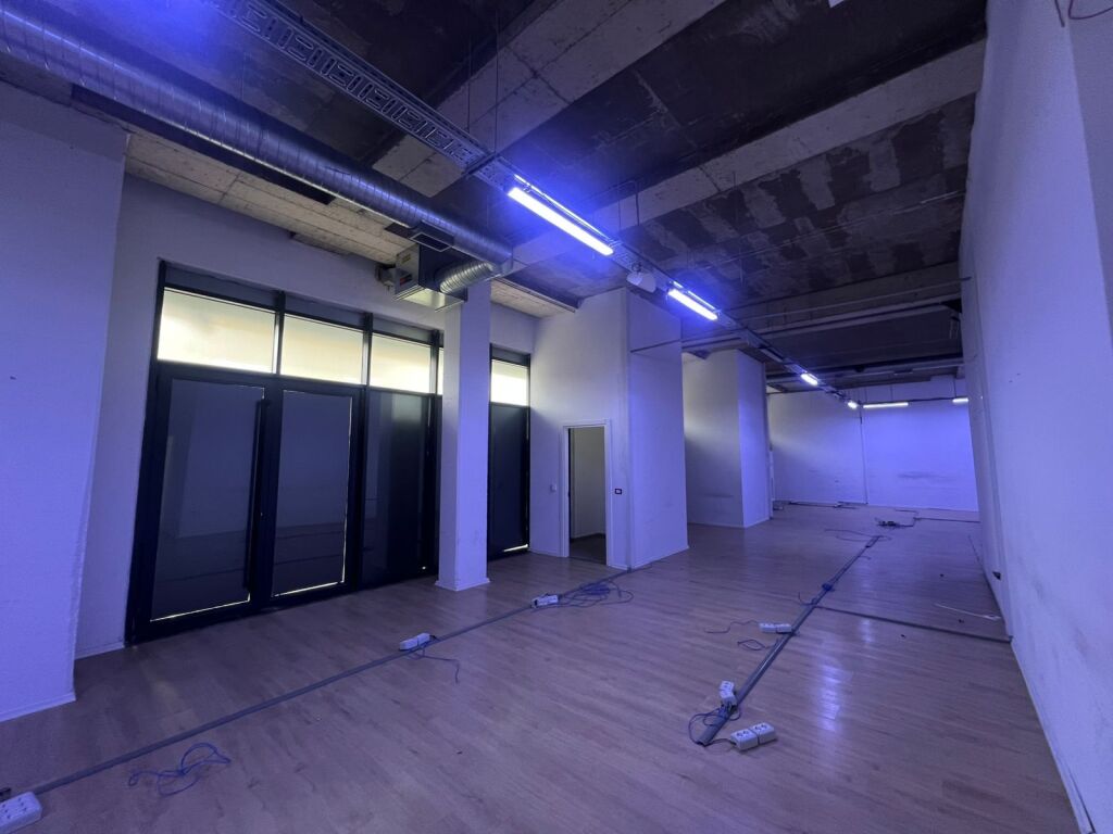 🏢 Locale Commerciale Premium in Affitto – Zogu i Zi (Piano 0)