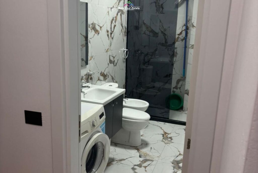 Apartament Me Qera 2+1+2 Tek 21 Dhjetori (ID B2201804) Tirane
